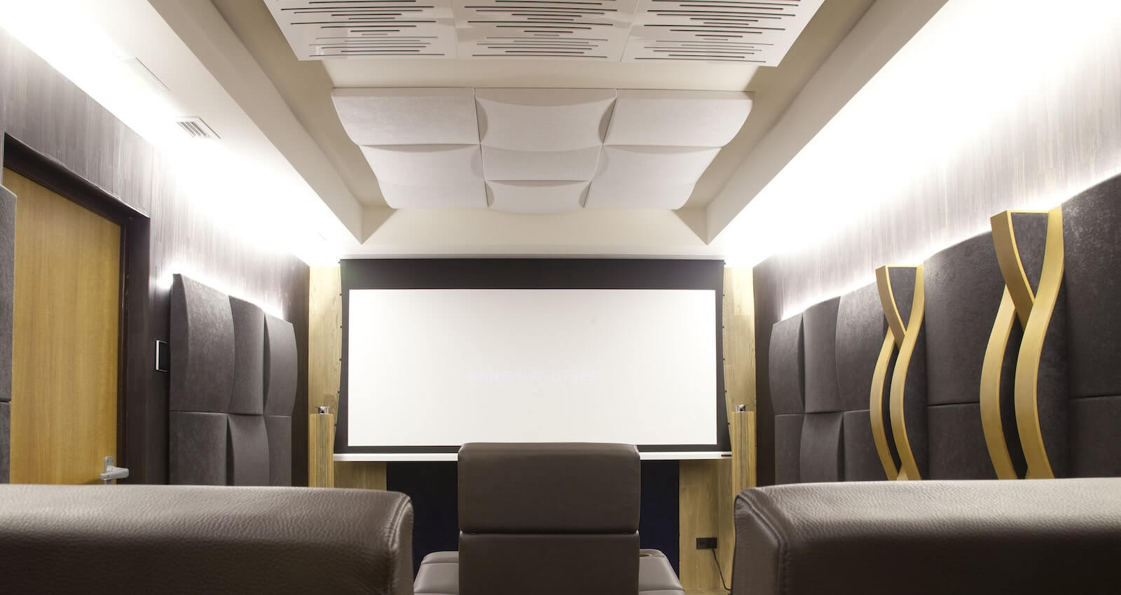 Dolby Surround Senza Fili Come Creare il Cinema in casa - Tecnomeme